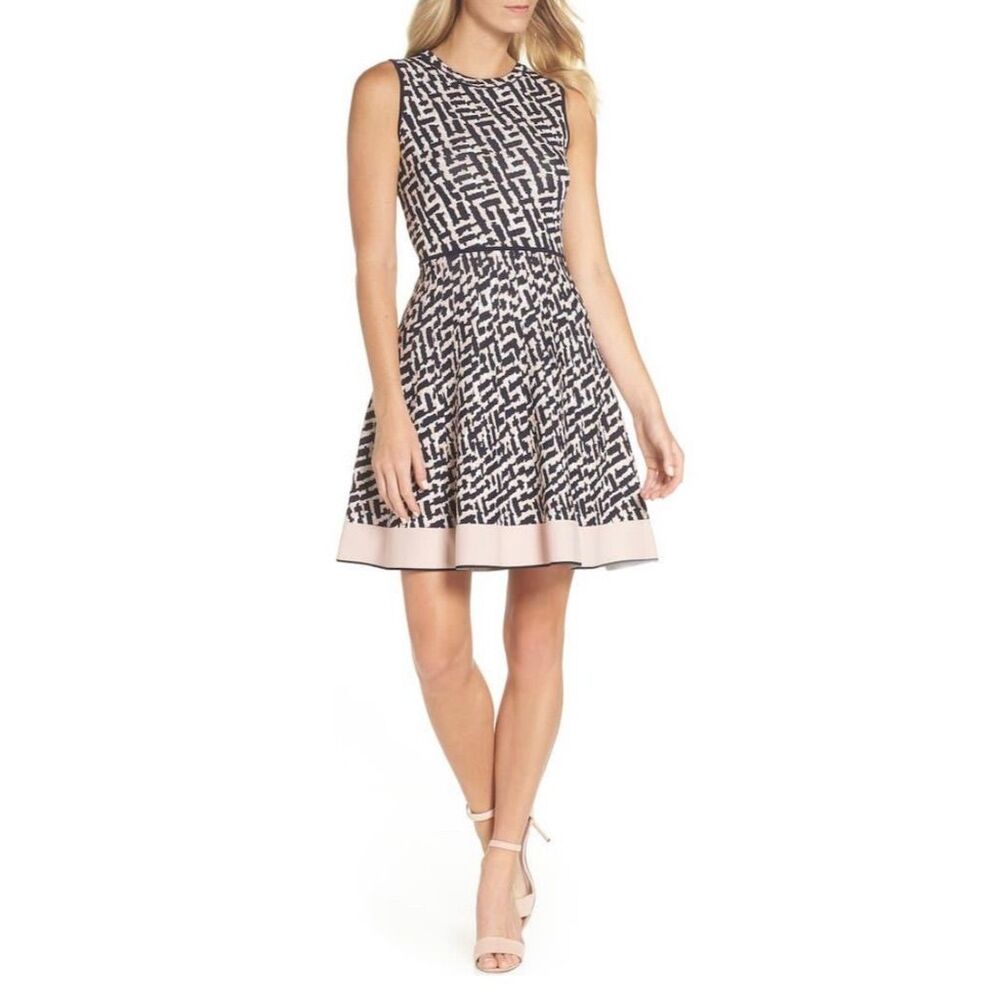 NWT Eliza J Women's Fit & Flare Sleeveless Sweater Dress Size Large